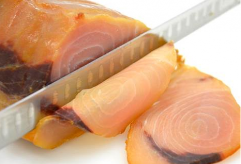 Salmonella nel pesce spada affumicato, Ministero salute segnala richiamo lotti di marlin affumicato per rischio microbiologico  