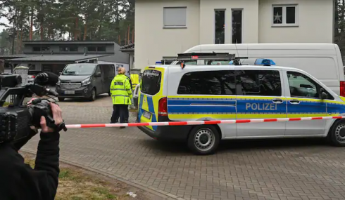 Tre bambini e due adulti trovati morti in una casa a sud di Berlino