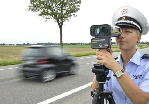 Cassazione, nuovo principio di diritto: autovelox, non solo segnaletica, occorre la chiara visibilità.