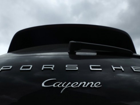 Scandalo Dieselgate, Svizzera stop ad immatricolazione a Porsche e Mercedes