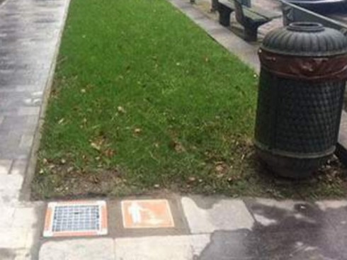 posacenere a pavimento posacenere a pavimento