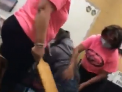 Preside colpisce con un tagliere di legno la studentessa per punirla, la polizia decide di non punirla.