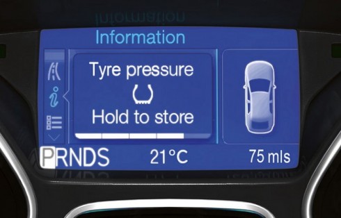 strumento controllo pressione gomme auto strumento controllo pressione gomme auto