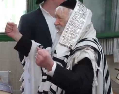Un evento straordinario: il rabbino di Gerusalemme diventa padre a 88 anni, "come il nostro antenato Abramo"