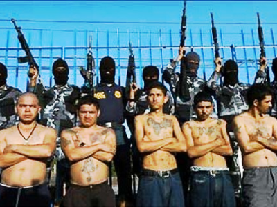Orrore in Messico, reclute dei cartelli della droga devono mangiare carne umana