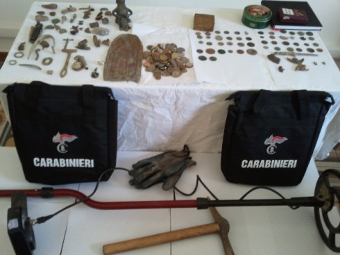 reperti-archeologici-sequestrati reperti-archeologici-sequestrati