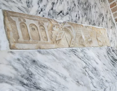 Archeomafie e traffico illecito internazionale di reperti archeologici dall’Italia: scoperto un pezzo dal valore inestimabile vecchio di 2000 anni e trafugato a Pompei quasi 50 anni fa