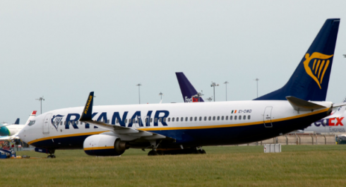 Volo Ryanair deviato a Brest, in Francia, dopo un odore non identificato in cabina