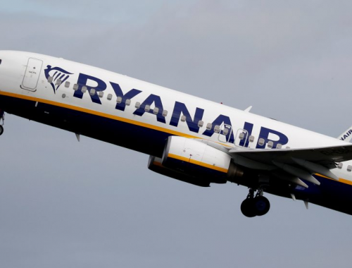 Tanta paura per i passeggeri del volo Ryanair da Cracovia a Milano Bergamo: motore si spegne durante il decollo