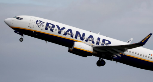 Tanta paura per i passeggeri del volo Ryanair da Cracovia a Milano Bergamo: motore si spegne durante il decollo