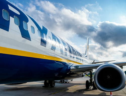 Due aerei guasti e nessun sostituto: odissea in aeroporto per 180 passeggeri del volo Roma-Bari