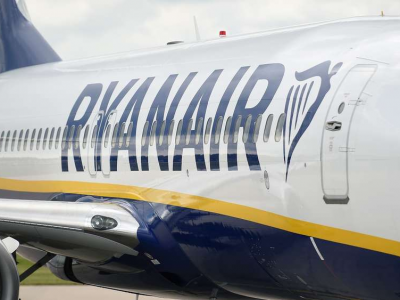 Ryanair, atterraggio emergenza in Grecia per Boeing 737. 