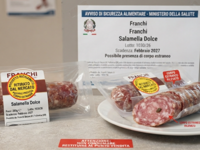Corpo estraneo nella salamella dolce a marchio Franchi Salumi, prodotto ritirato dal mercato