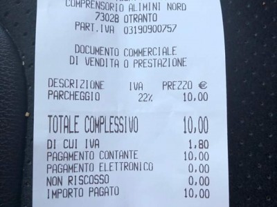Caro-prezzi estivo post emergenza “Covid-19”: ad Alimini Otranto parcheggio a 10 euro.