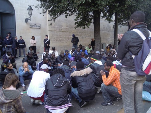 manifestazione e cortelo lecce pro senegalesi