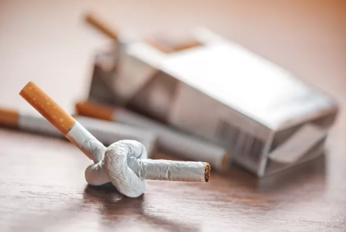 Sigarette responsabili di un quarto dei decessi per cancro. 