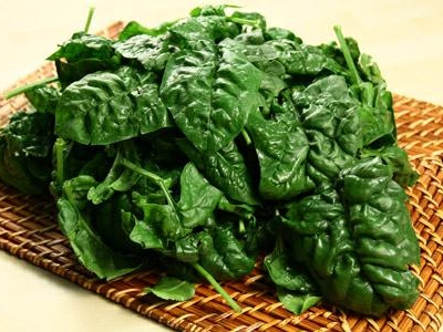 Una sostanza presente negli spinaci rende le cellule immunitarie pi&ugrave; forti contro il cancro