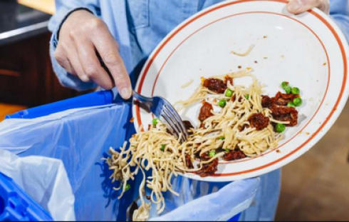 5 febbraio, la Giornata Internazionale contro gli sprechi alimentari: gettiamo un miliardo di tonnellate di cibo all’anno.