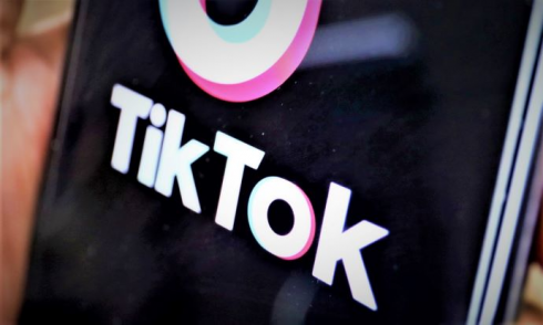 Un documento dimostrerebbe come TikTok vuole renderci “dipendenti”