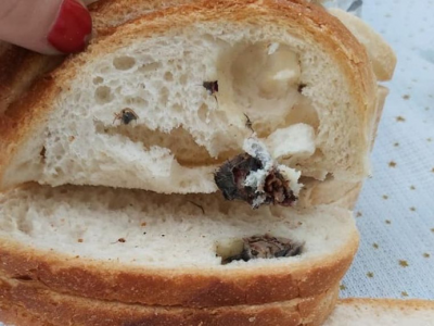 Occhio alla spesa, spunta il pane al topo. 