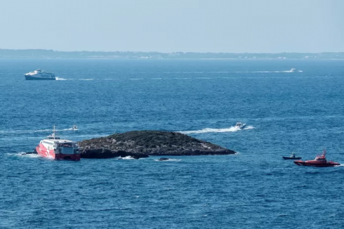 Almeno 25 feriti, di cui due gravi, quando si è arenato un traghetto tra Ibiza e Formentera