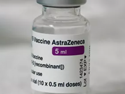 AstraZeneca interrompe la produzione del suo vaccino anti Covid nei laboratori della Emergent BioSolutions di Baltimora.