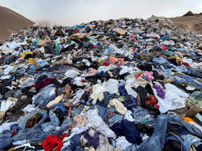 Ambiente. Un cimitero della moda usa e getta di tessuti tossici in Cile