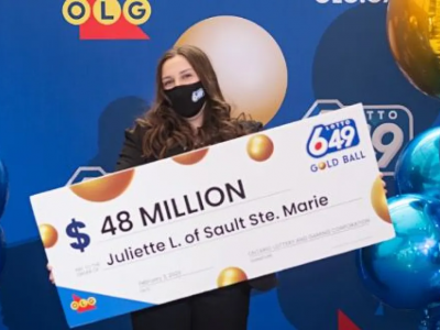 Canada: ragazza di 18 anni gioca alla lotteria per la prima volta nella sua vita e vince 48 milioni di dollari