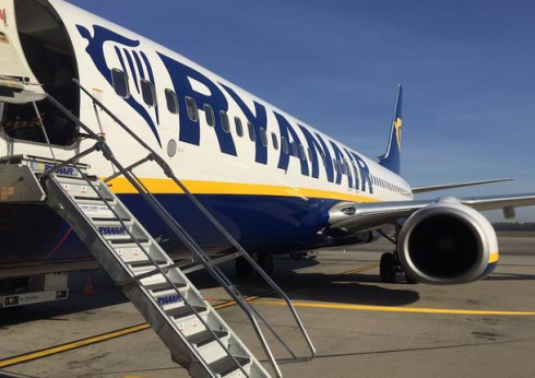 Volo Ryanair Marrakech - Stoccarda: equipaggio stremato da digiuno del Ramadan compie atterraggio d'emergenza a Madrid per un problema tecnico
