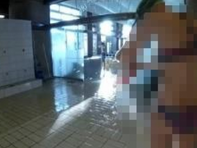 Centri termali a rischio voyeurismo: donne filmate a loro insaputa finiscono su dei siti porno